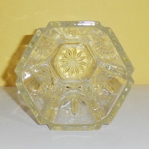 24 % Lead Crystal Hexagon Vase - Picture 4 of 7
